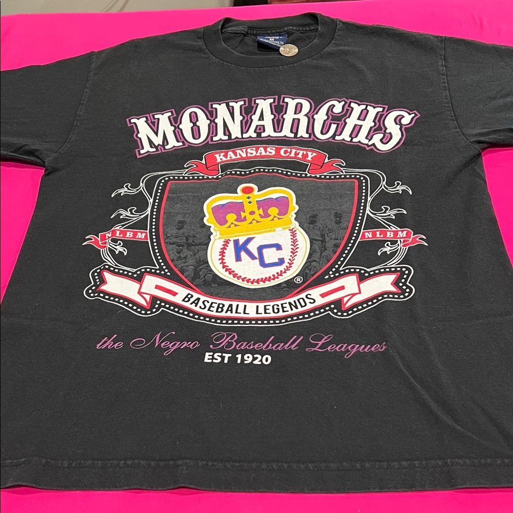 Vintage NLBM , The Negro Baseball Leagues Kansas City Monarchs Graphic T-Shirt